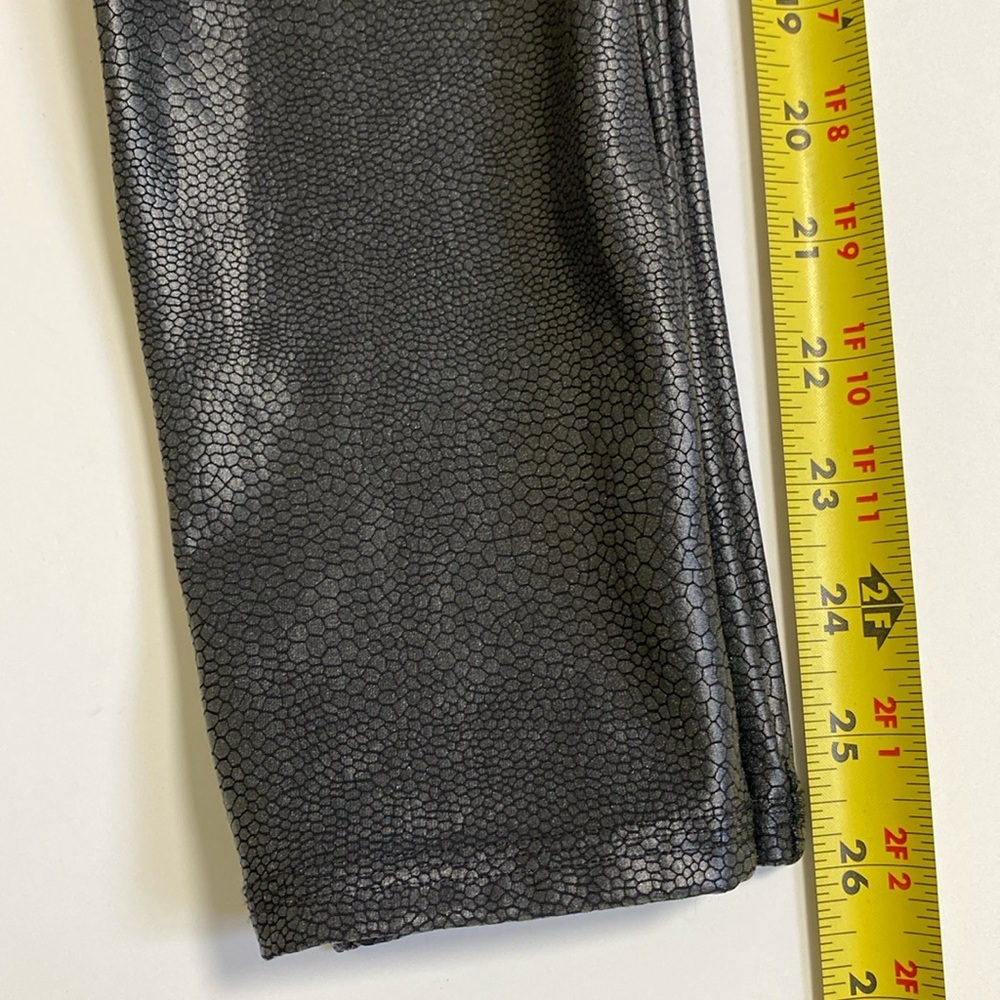Spanx SPANX Pants Faux Leather Matte Snake Leggings Black size Large New - Picture 11 of 14